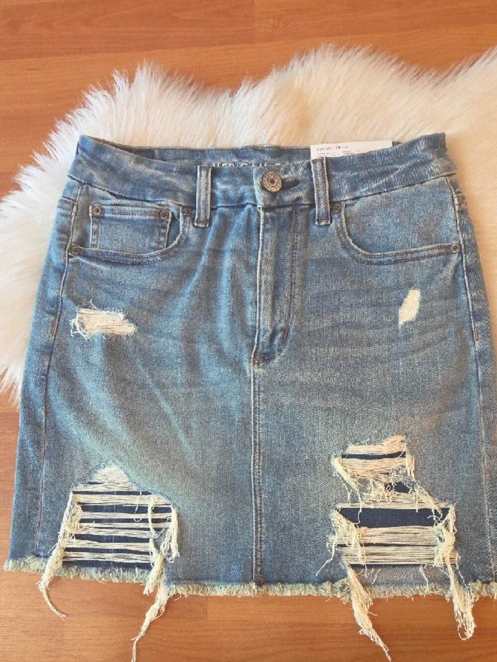 NWT American Eagle Outfitters Blue Distressed Curvy Hi-rise Mini Skirt Sz 6